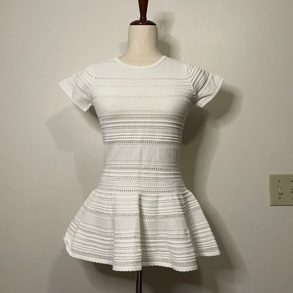 Gracia White Short Sleeve Top NWT - Picture 5 of 11